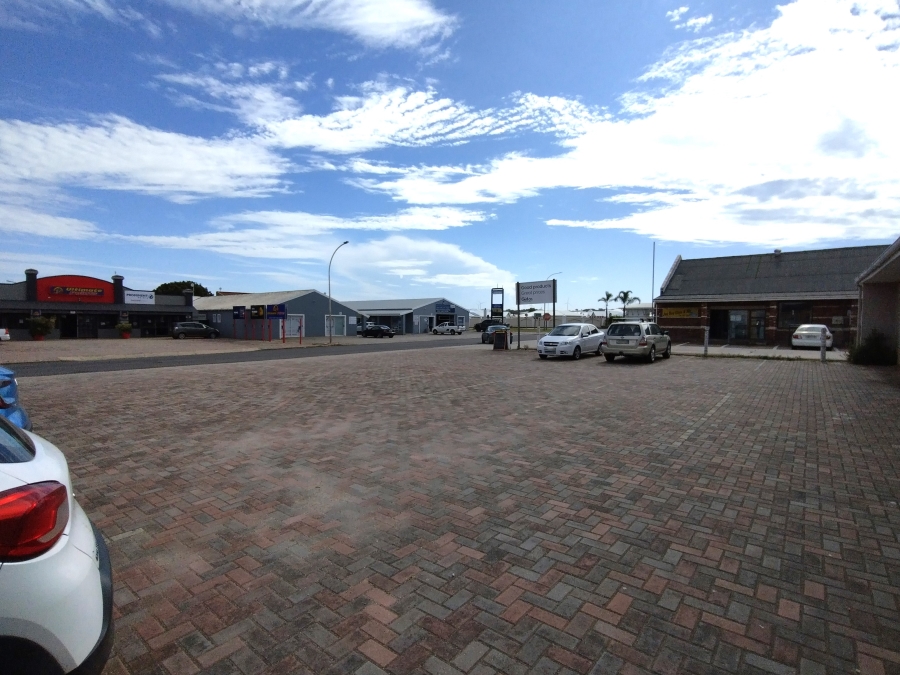 Commercial Property for Sale in Wavecrest Eastern Cape